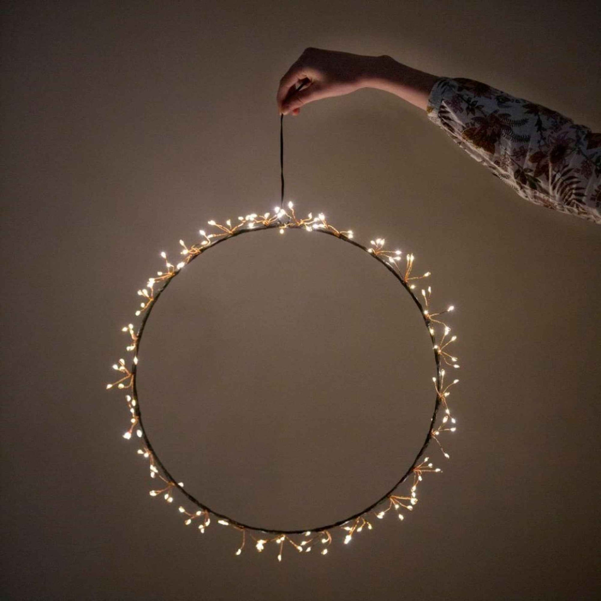 Couronne de Noël avec petites lampes LED - Idée cadeau de Noël
